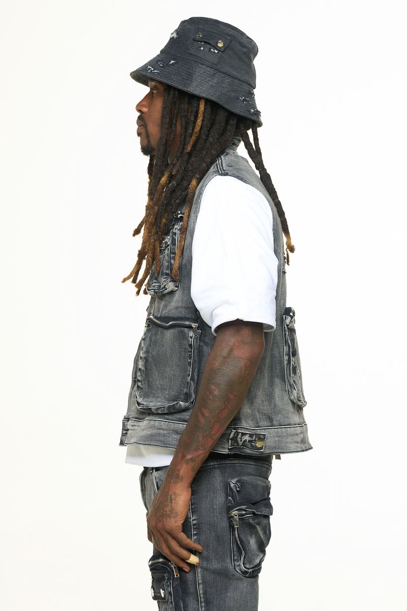 "PROTECT YOUR ENERGY" CARGO VEST (BLACK)