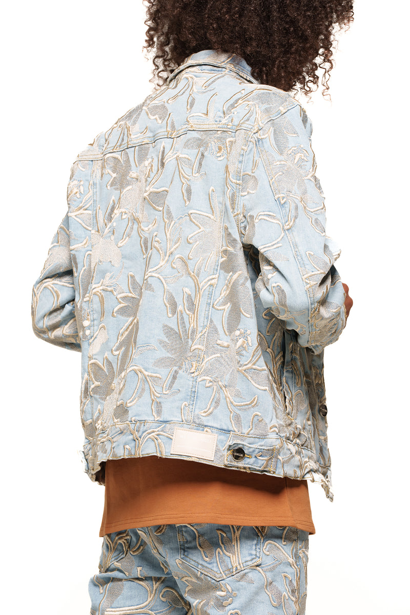 "DREAMS BLOSSOMING" DENIM JACKET (LIGHT BLUE)